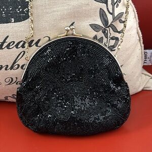 Beautiful Vintage Walborg black two tone beaded purse. Gold shoulder strap.